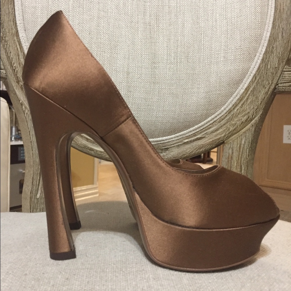 YSL Palais Silk copper peep toe pumps. Sz 6 - Picture 4 of 8